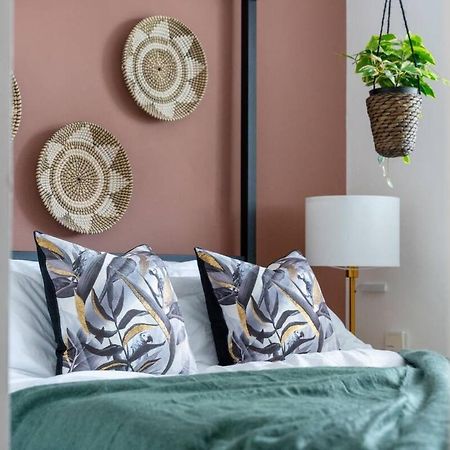 Stylish Cardiff City Apartment Εξωτερικό φωτογραφία